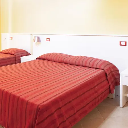 Camera Per 2 Ospiti Nel Centro, A Pochi Passi Dal Mare ! Il Mozzo Apartment *