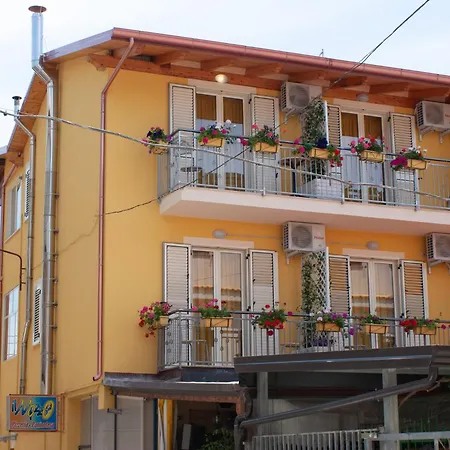 Per 2 Ospiti Nel Centro, A Pochi Passi Dal Mare ! Il Mozzo Кампора-Сан-Джованни