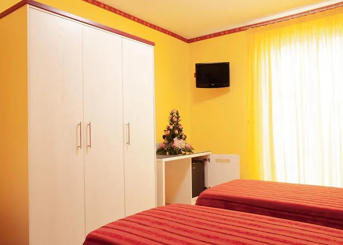 Per 2 Ospiti Nel Centro, A Pochi Passi Dal Mare ! Il Mozzo *